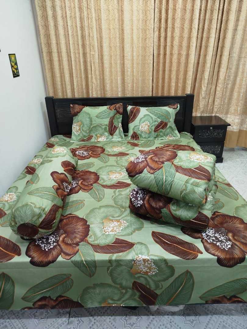 ৫,পিসের,টুয়েল,প্রিমিয়াম,কম্ফোর্টার,কম্বো,সেট