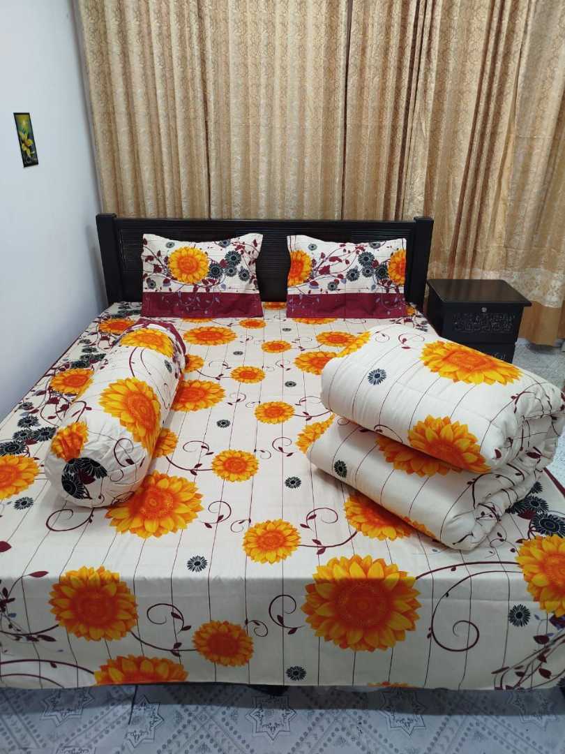 ৫,পিসের,টুয়েল,প্রিমিয়াম,কম্ফোর্টার,কম্বো,সেট