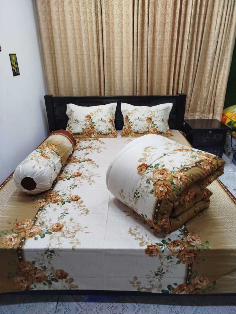 ৫,পিসের,টুয়েল,প্রিমিয়াম,কম্ফোর্টার,কম্বো,সেট