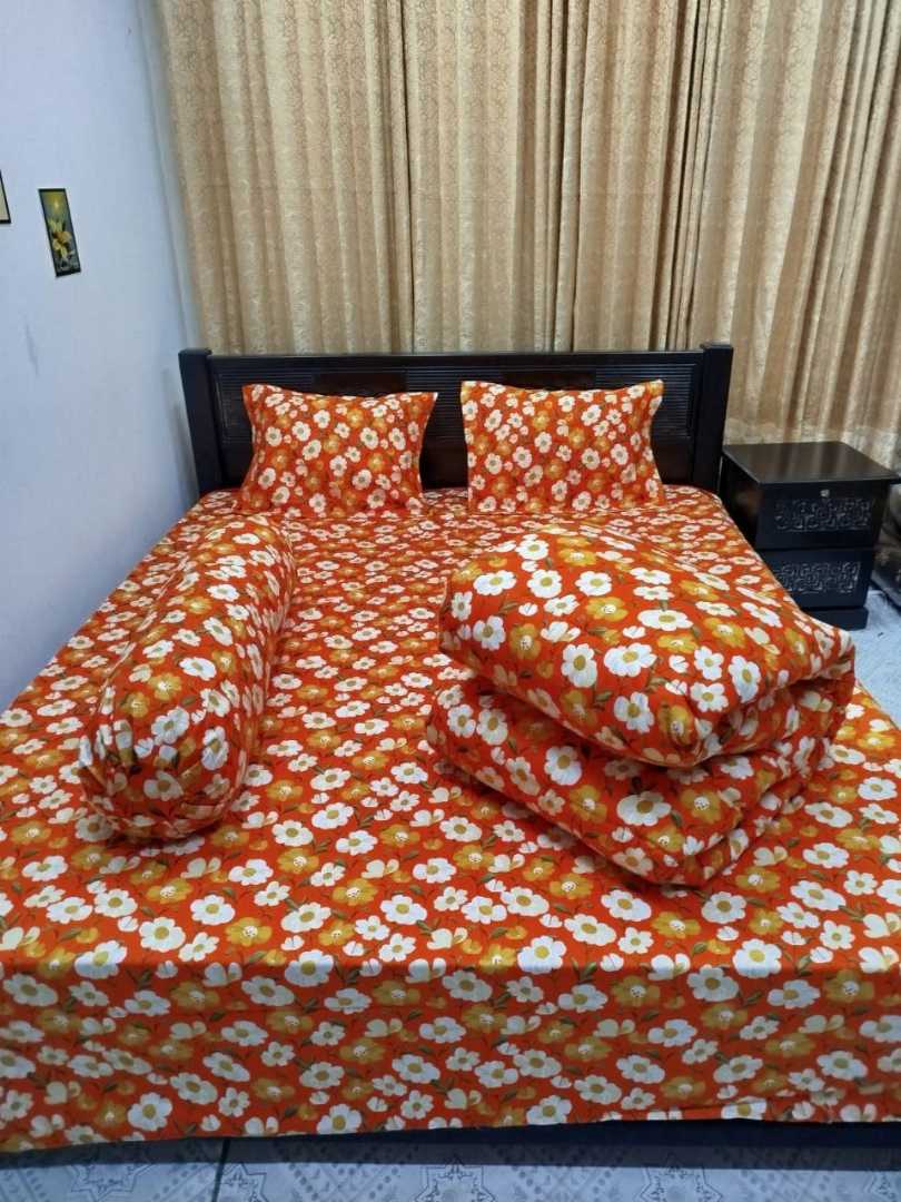 ৫,পিসের,টুয়েল,প্রিমিয়াম,কম্ফোর্টার,কম্বো,সেট